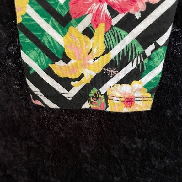 Xhilaration Women’s stretch Capris Size large 11/13 - Picture 5 of 7